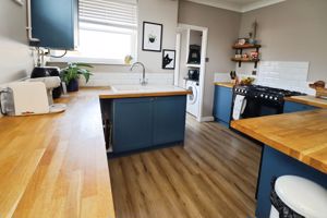 NORTH ROAD- click for photo gallery